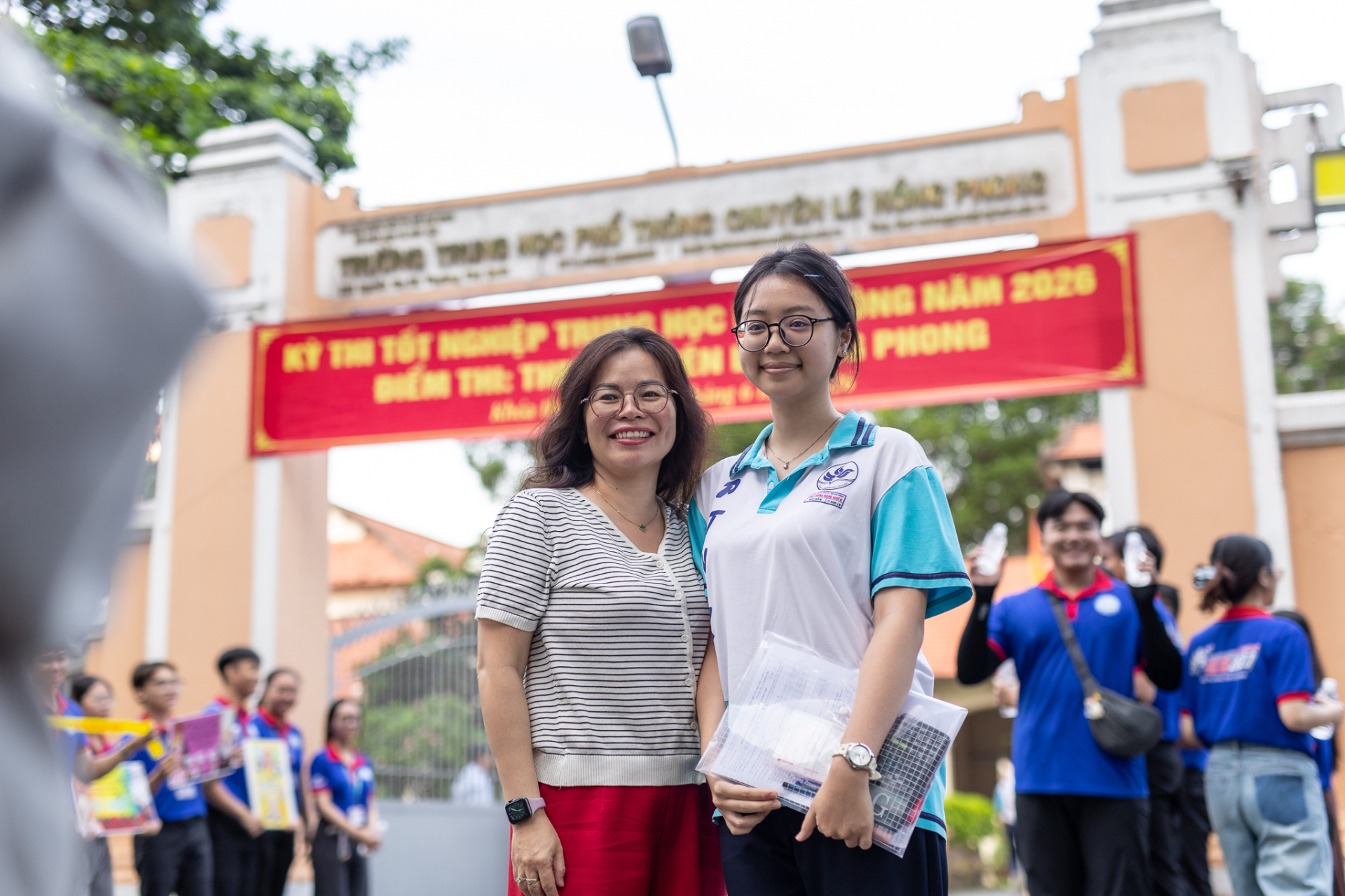 Hết giờ làm bài môn Văn thi tốt nghiệp THPT: Thí sinh ấn tượng với đề kiểu mới