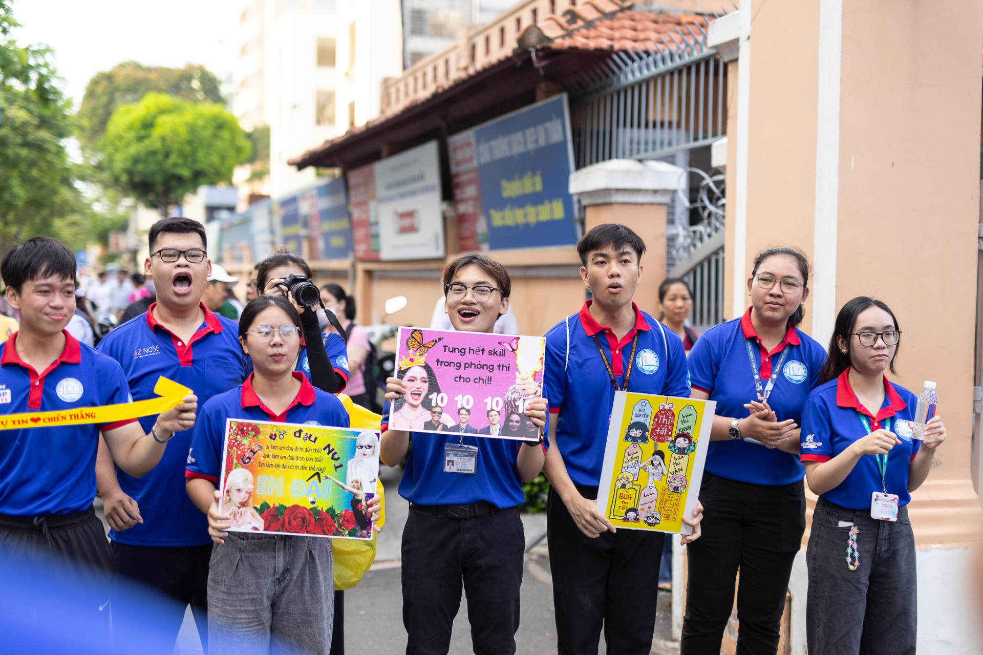 Hết giờ làm bài môn Văn thi tốt nghiệp THPT: Thí sinh ấn tượng với đề kiểu mới