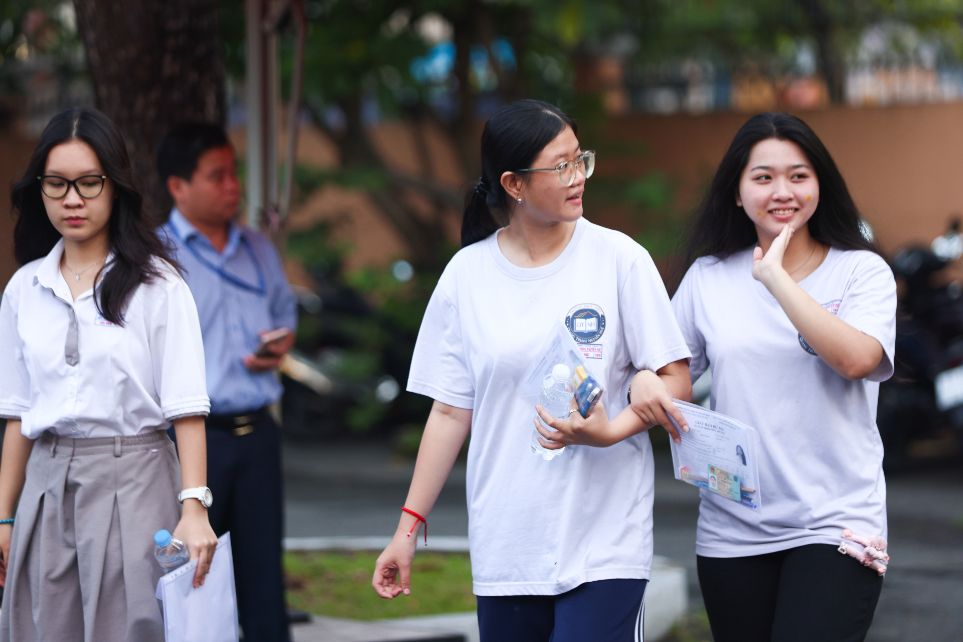 CẬP NHẬT: Gợi ý đáp án môn Văn thi tốt nghiệp THPT 2026