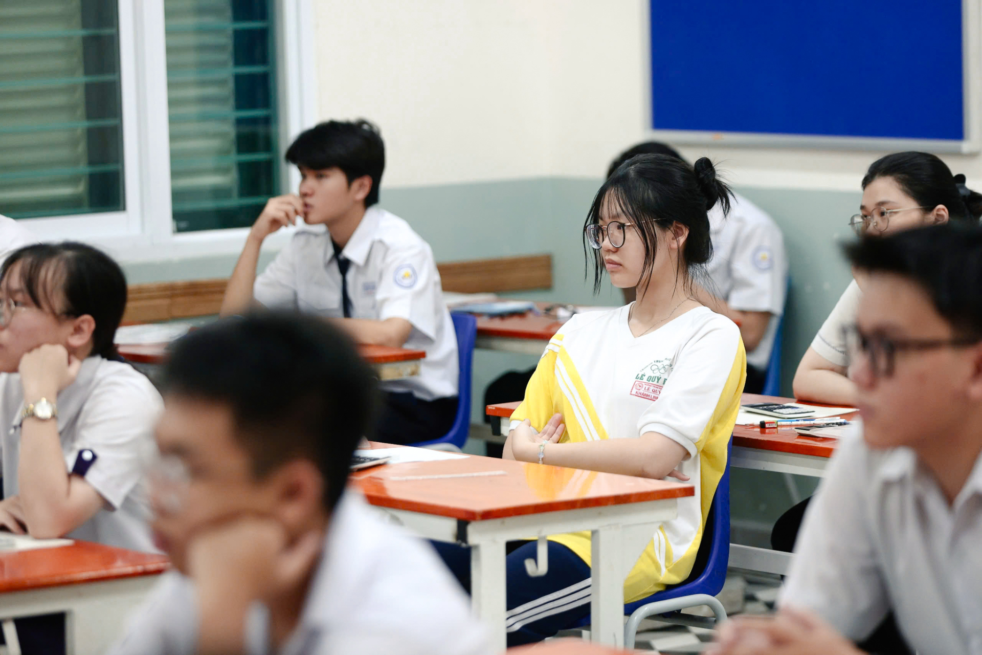 Thi tốt nghiệp THPT 2026 buổi thứ 2: Toán trắc nghiệm, khó nhằn hay dễ thở?