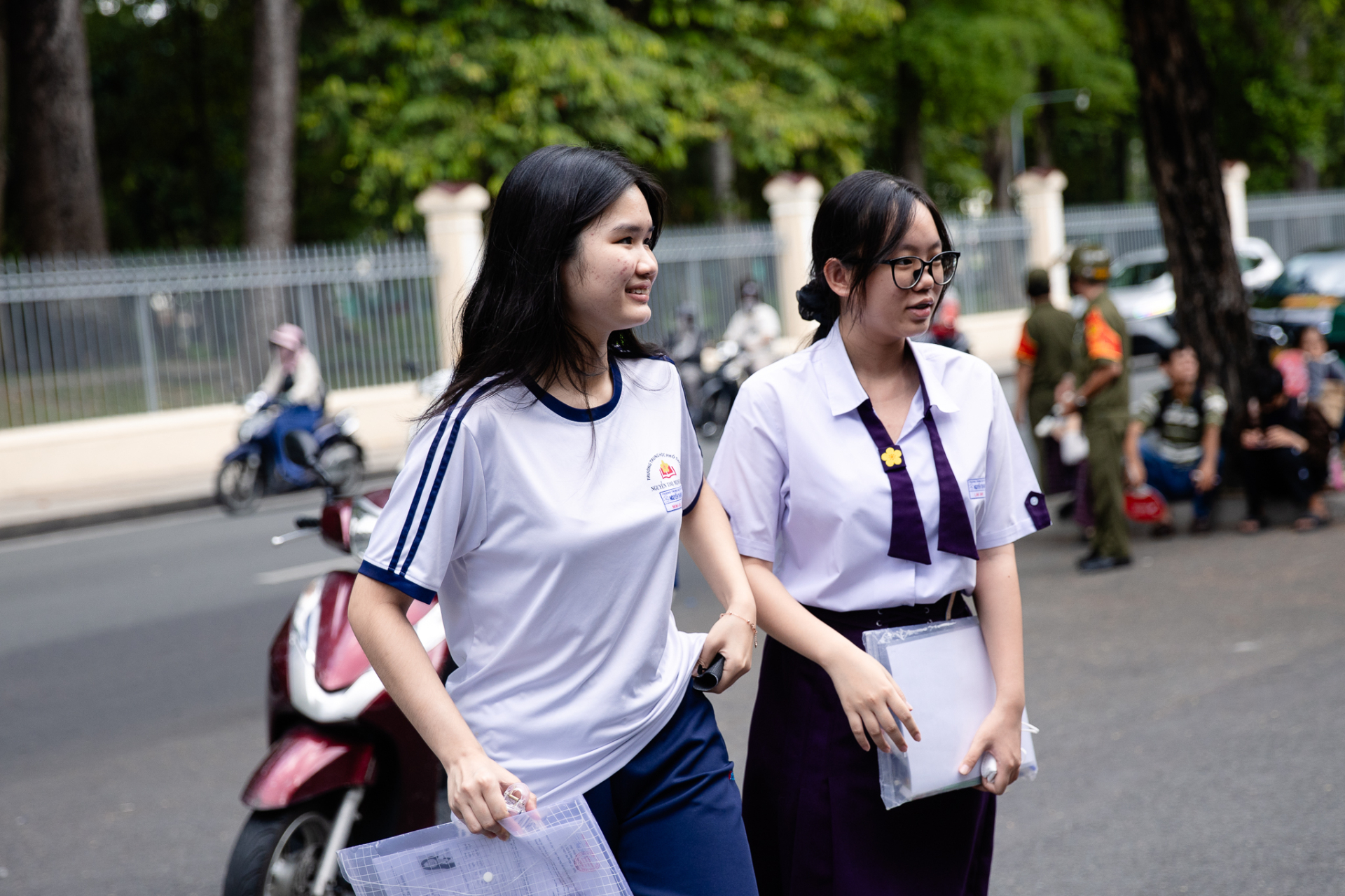 Thi tốt nghiệp THPT 2026 buổi thứ 2: Toán trắc nghiệm, khó nhằn hay dễ thở?