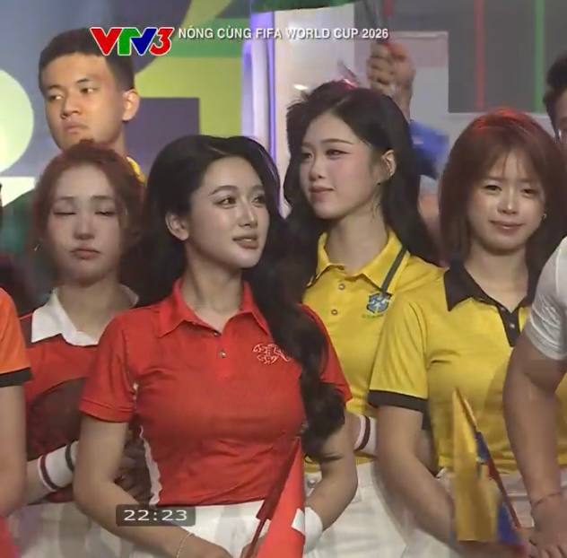 Visual chụp vội màn hình của Thanh Hương mà cỡ này.