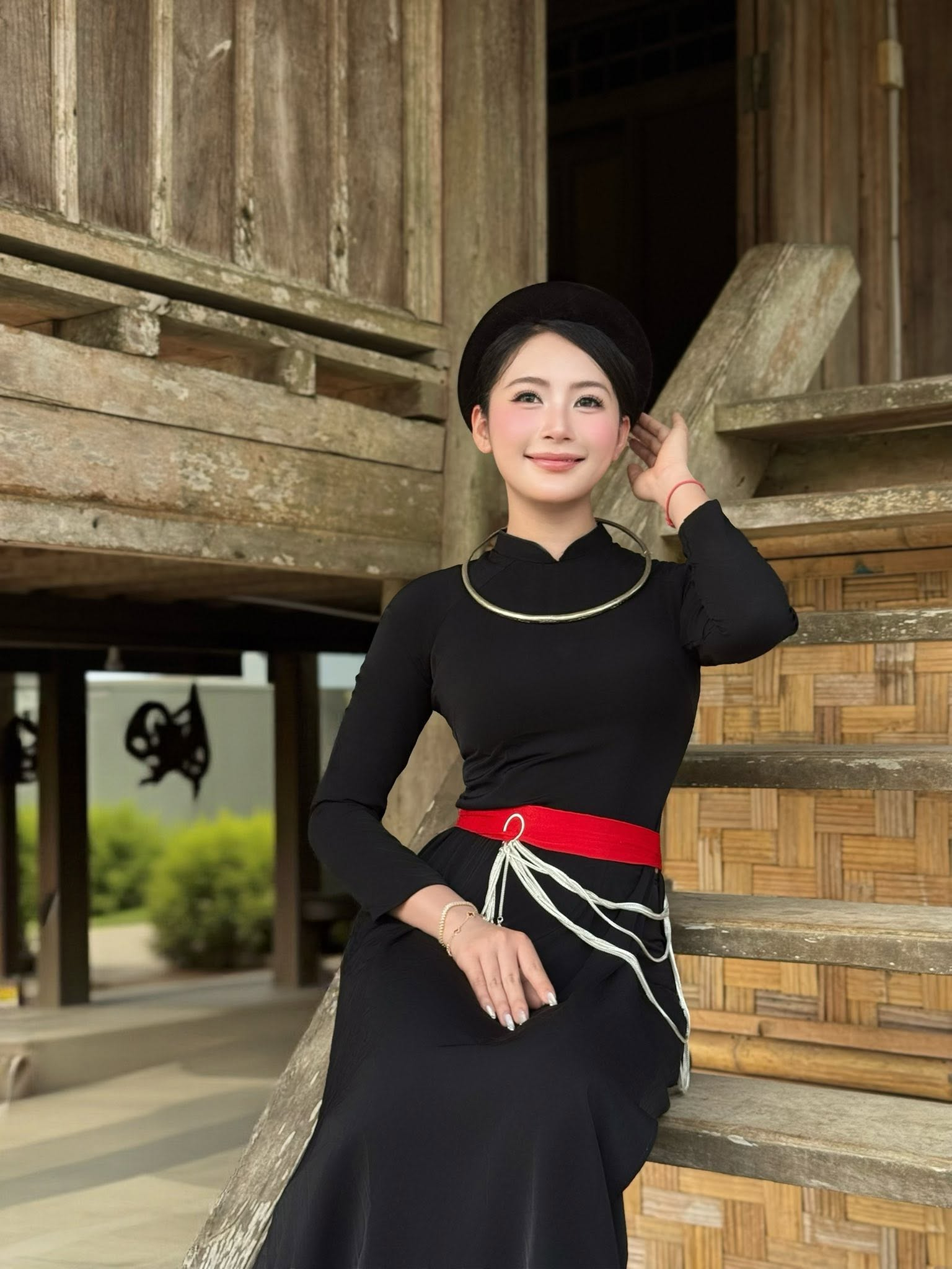 Mỹ nhân người dân tộc Tày sở hữu nhan sắc ấn tượng