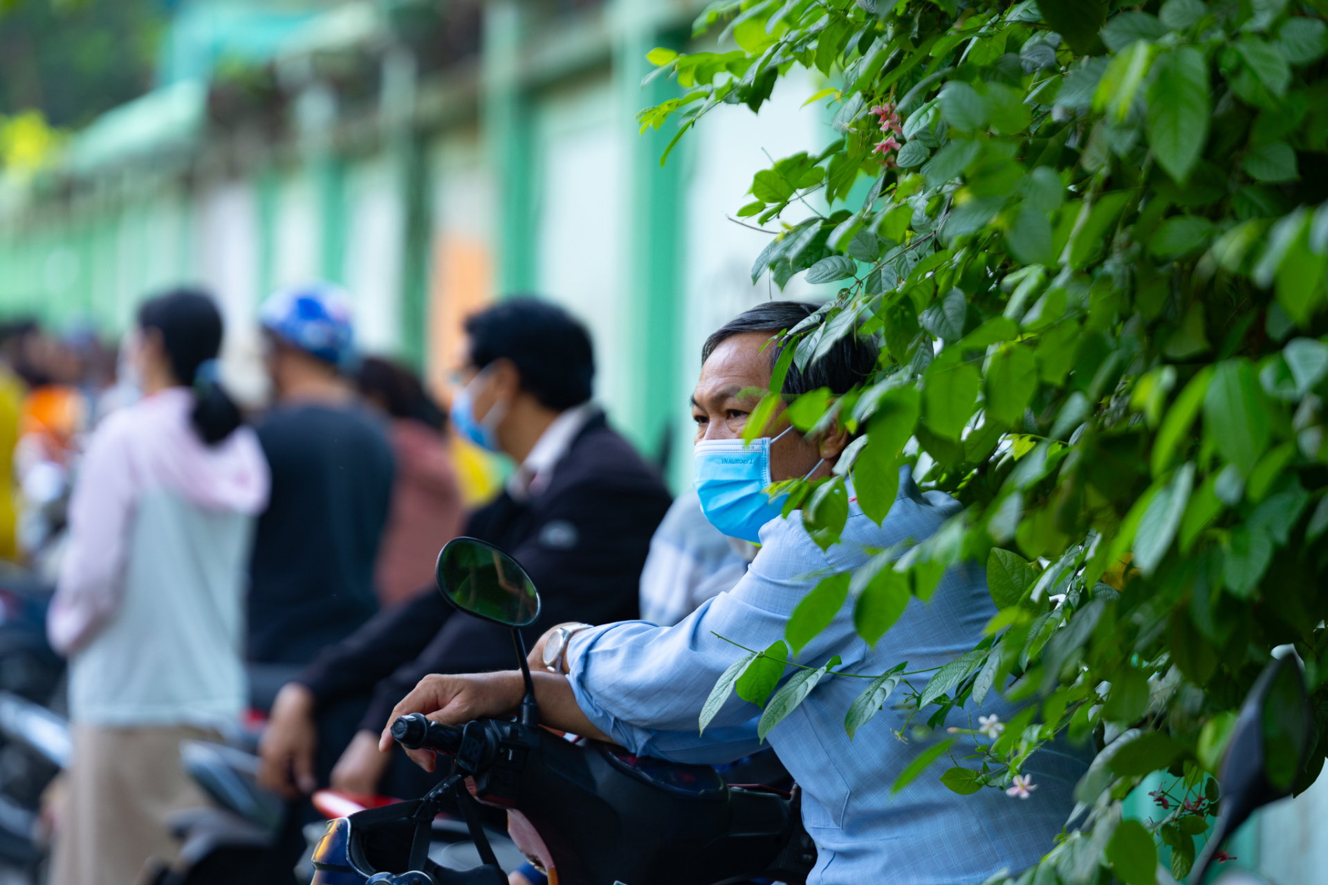 1,2 triệu sĩ tử chính thức cán đích kỳ thi tốt nghiệp THPT 2026: Người tươi hơn hoa, người dở khóc dở cười vì môn tự chọn