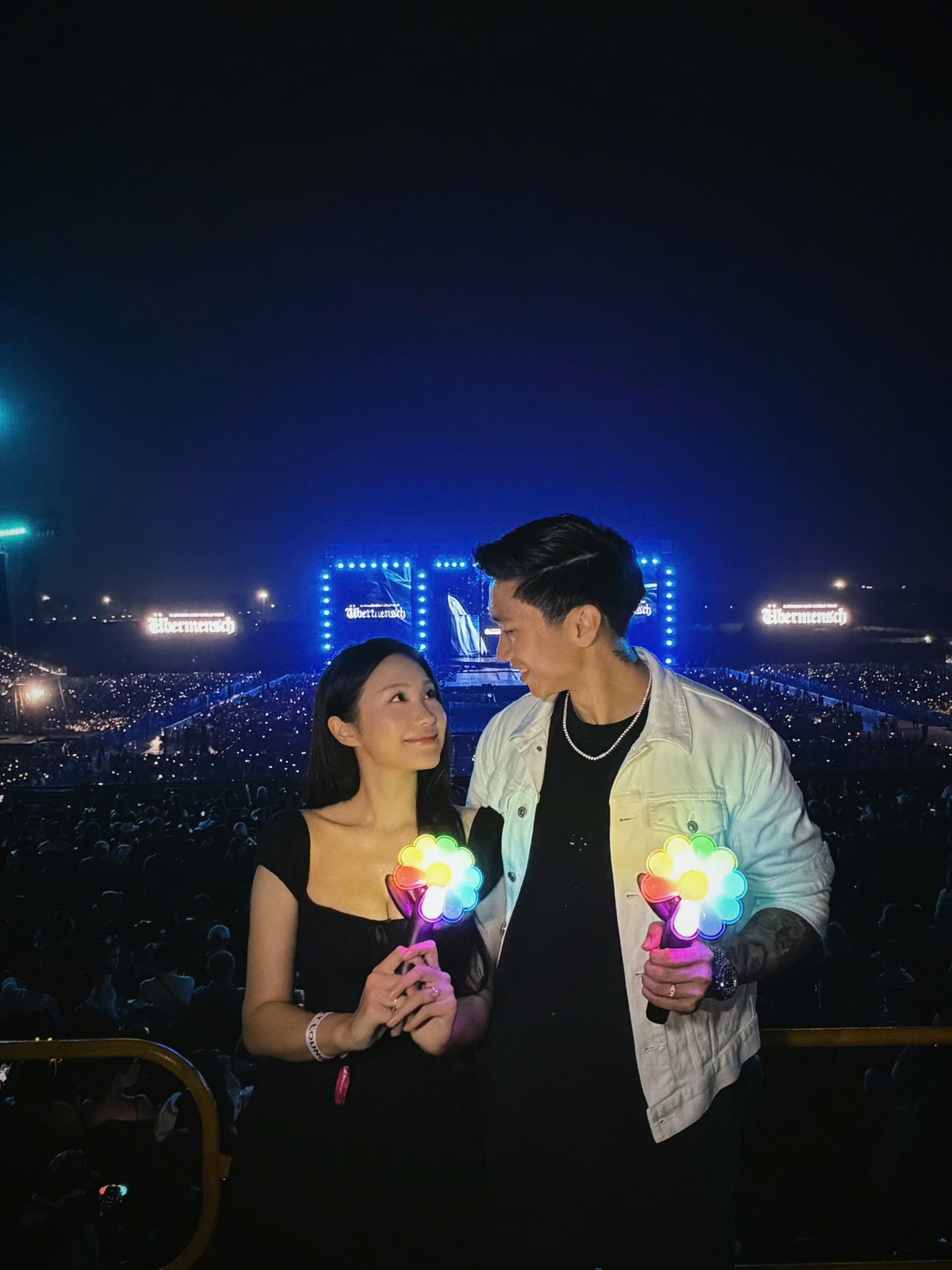 Những lần Đoàn Văn Hậu cưng chiều, đưa vợ đi đu idol khiến dân tình trầm trồ khen ngợi