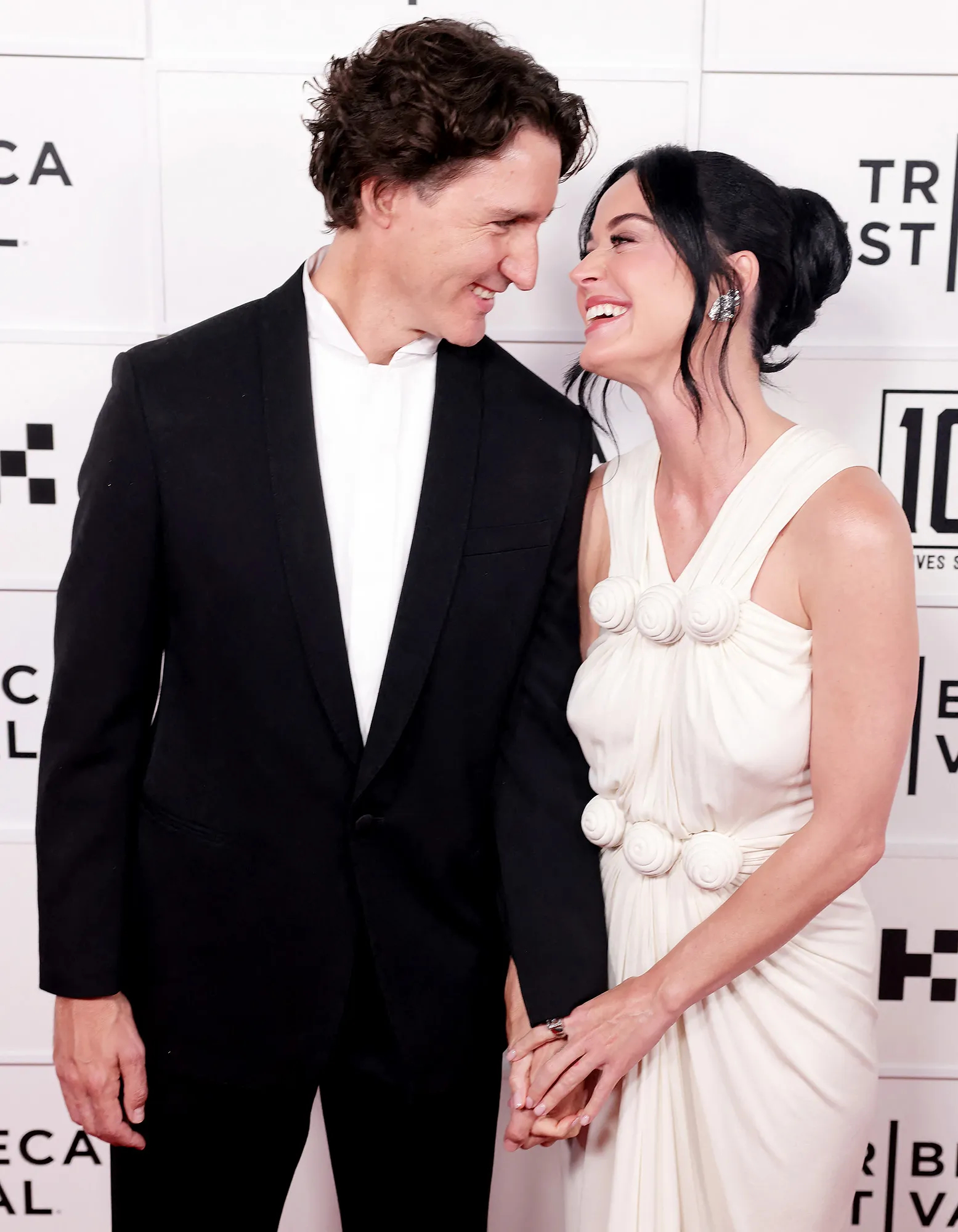 Katy Perry và cựu Thủ tướng Canada Justin Trudeau đang đắm chìm trong tình yêu. Ảnh: BACKGRID