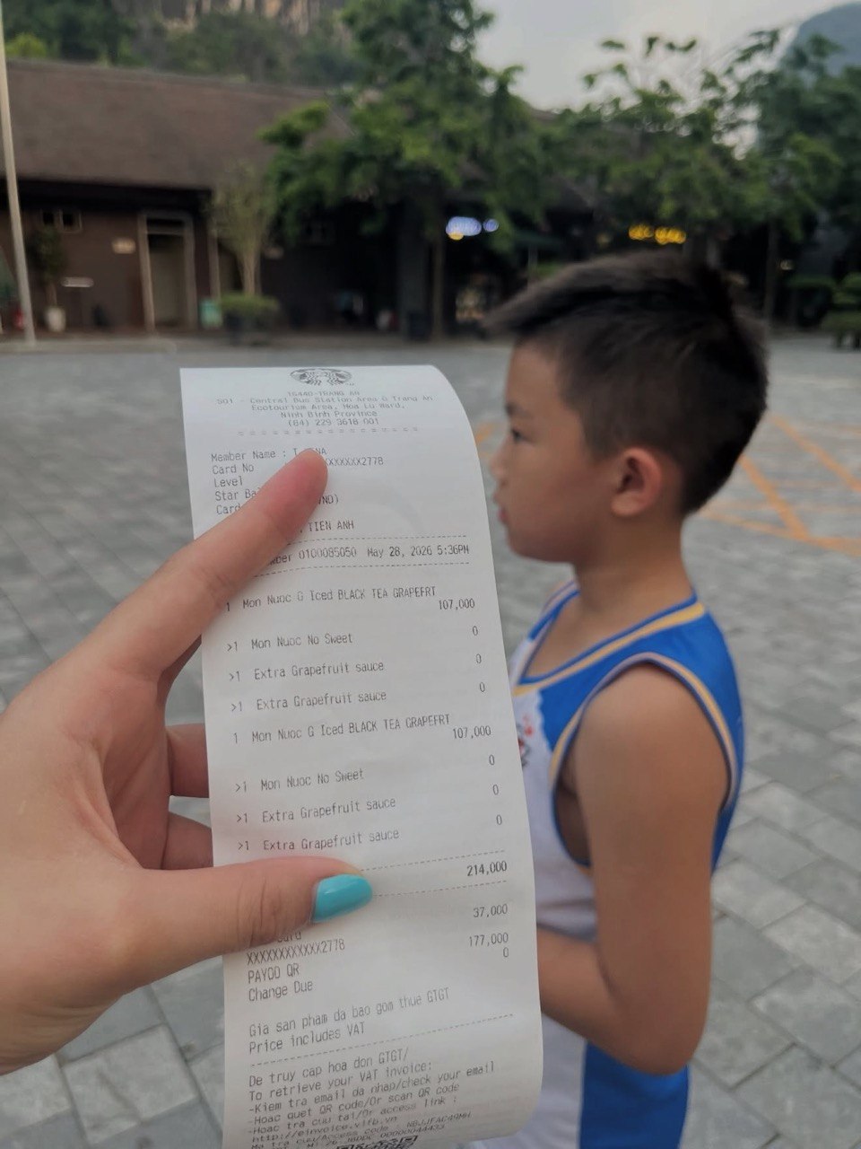 Starbucks chính thức lên tiếng vụ ly cà phê đắt thêm 20.000 ở loạt khu du lịch hot nhất Việt Nam