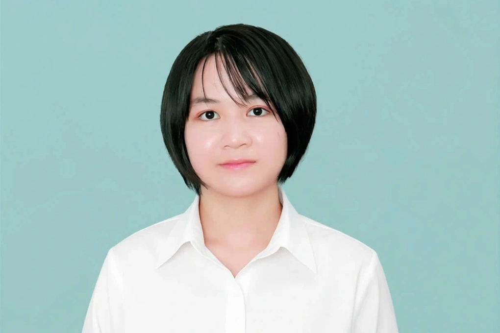 Nữ sinh Nguyễn Phan Quỳnh Giang, học sinh lớp 9/1, Trường THCS Phường 1, Đồng Tháp. (Ảnh: Dân Trí)