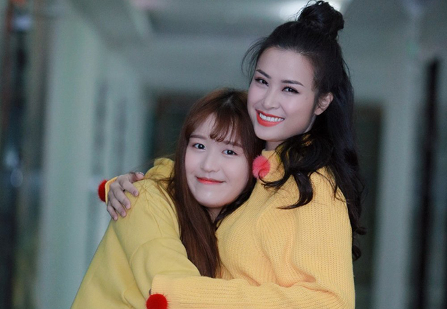 Trong giai đoạn hoạt động dưới mái nhà 6th Sense, Han Sara sở hữu nhiều sản phẩm được giới trẻ yêu thích như Tớ Thích Cậu, Vì Yêu Là Nhớ, Đếm Cừu hay Tận Cùng Nỗi Nhớ kết hợp cùng Will