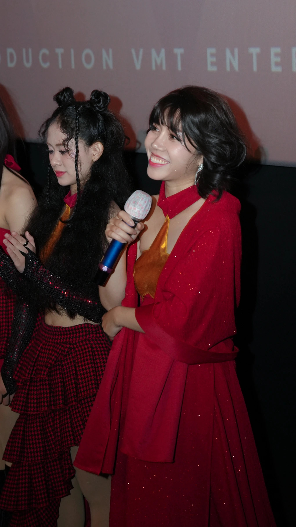 Ca sĩ Minh Trang Lyly là người đứng sau nhóm nhạc V.STAR