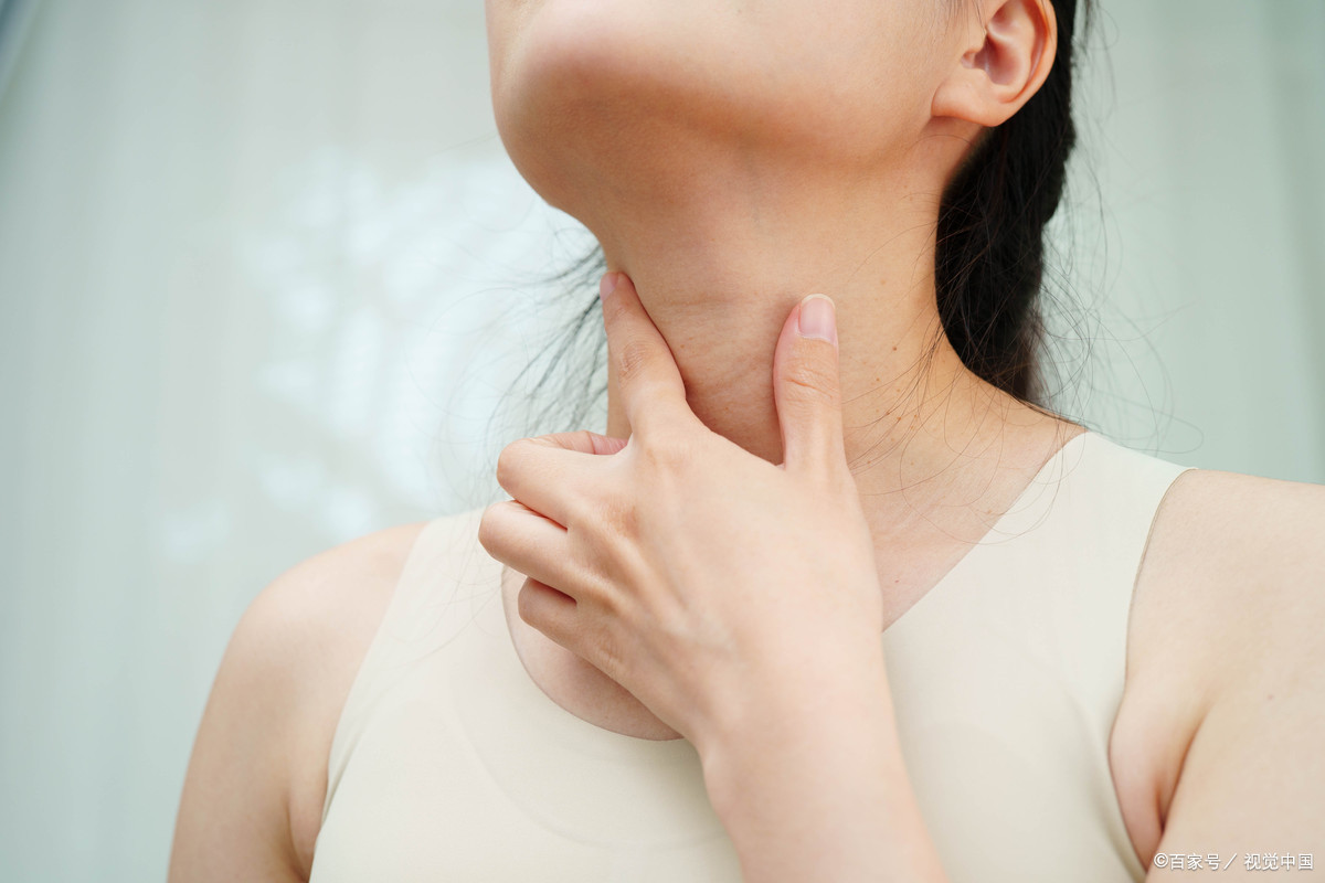 Dấu hiêu ung thư tuyến giáp giai đoạn đầu rất dễ bị nhầm lẫn (Ảnh minh họa)