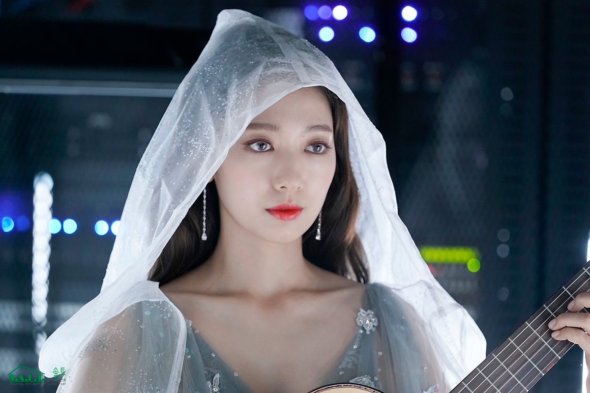 Park Shin Hye trở nên nổi tiếng rầm rộ nhờ loạt phim khuấy đảo màn ảnh nhỏ. Ảnh: Naver