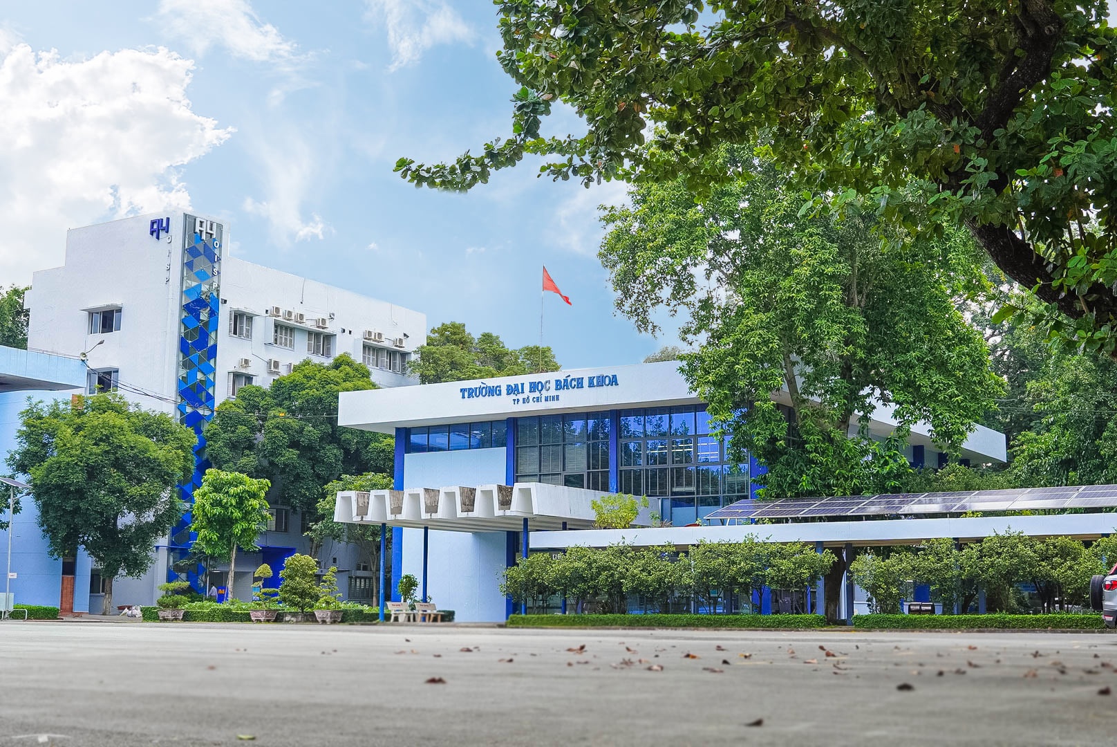 Môi trường đào tạo của trường Đại học Bách khoa TP.HCM đề cao tính kỷ luật, tư duy kỹ thuật và năng lực chuyên môn (Ảnh: HCMUT)