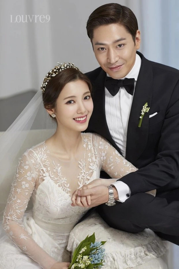 Eric giờ đã tạm đóng băng hoạt động ở showbiz để chăm lo cho tổ ấm hạnh phúc với nữ diễn viên xinh đẹp Na Hye Mi. Ảnh: Nate
