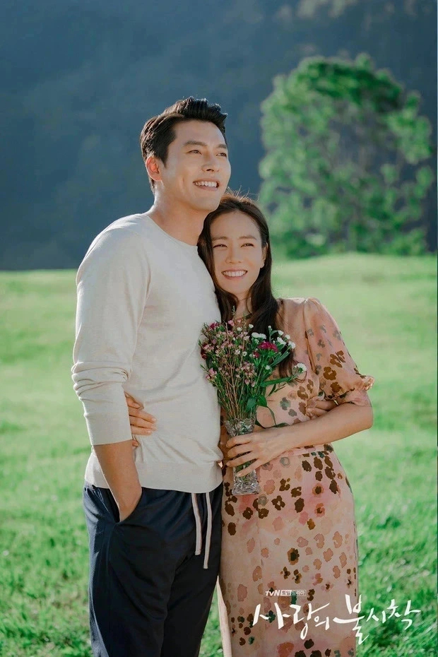 Nhiều chuyên gia truyền thông Son Ye Jin không đăng ảnh lộ mặt chồng con là để bảo vệ những người thân yêu của cô khỏi áp lực dư luận, giúp gia đình tránh những đồn đoán tiêu cực không đáng có. Ảnh: X.