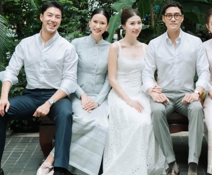 Nine Naphat lần đầu đích thân đăng ảnh cô gái nghi là bạn gái mới của anh lên trang Instagram cá nhân có 5 triệu người theo dõi. Ảnh: IGNV