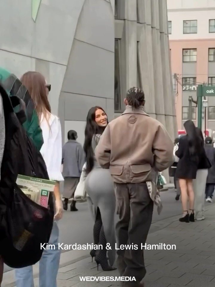 Kim Kardashian và tay đua Lewis Hamilton được bắt gặp dạo phố ở Tokyo trước thềm chặng đua F1.