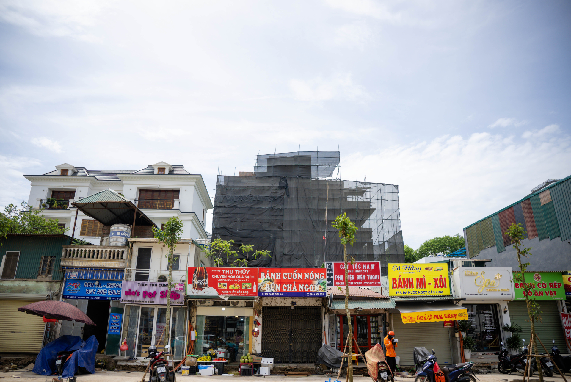 Từng là con phố nhộn nhịp nhất nhì ở Hồ Tây, Đặng Thai Mai giờ ra sao?