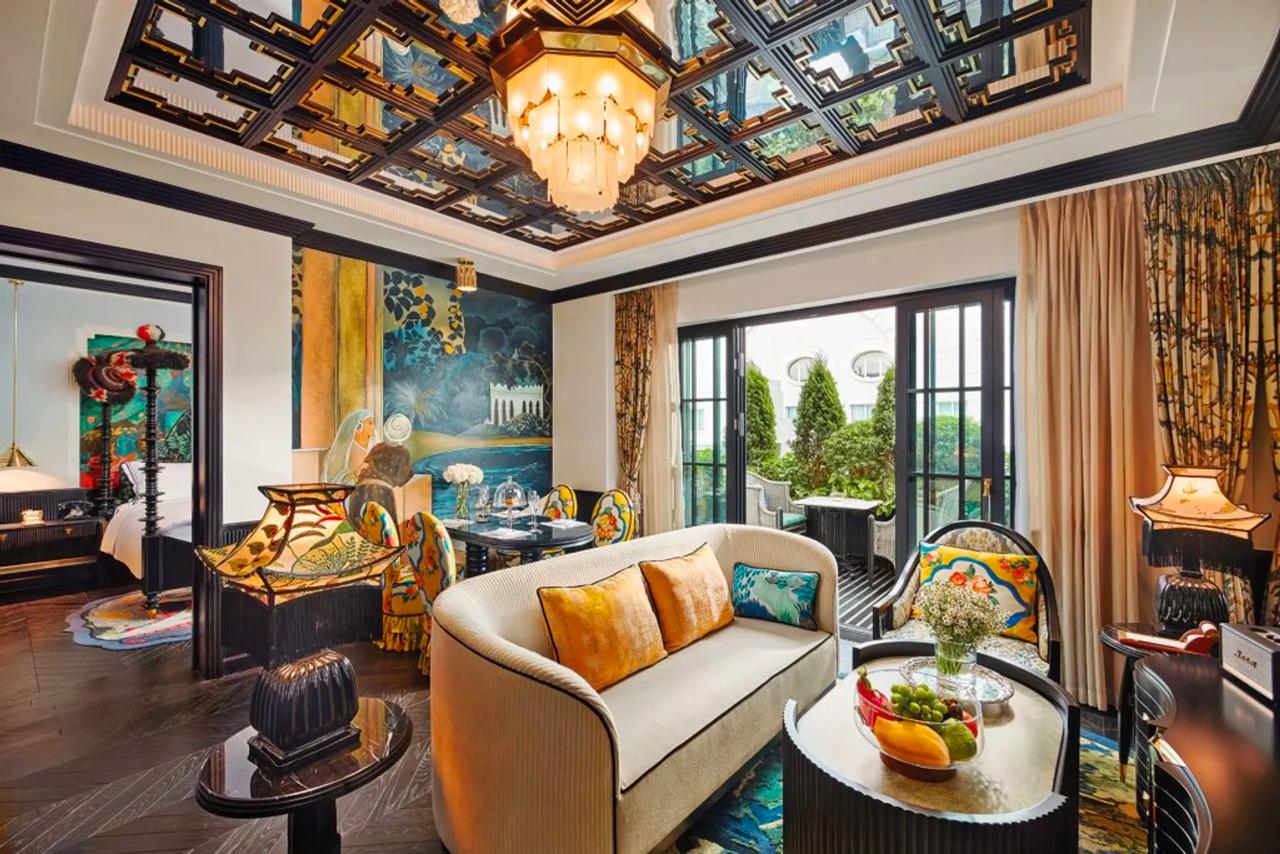Capella Hanoi, khách sạn boutique hạng sang nằm gần Nhà hát Lớn Hà Nội và hồ Hoàn Kiếm. 