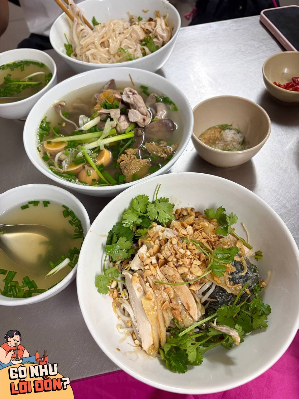  Gà tại quán được chọn từ các giống gà lai chọi ở Phú Thọ hoặc Sơn Tây
