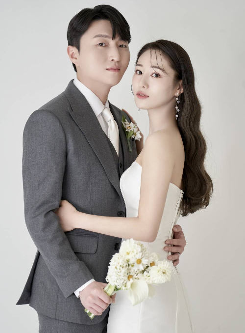Cầu thủ Hong Seok Jun đã ngoại tình sau lưng vợ đang mang thai. Ảnh: KoreaBoo. 