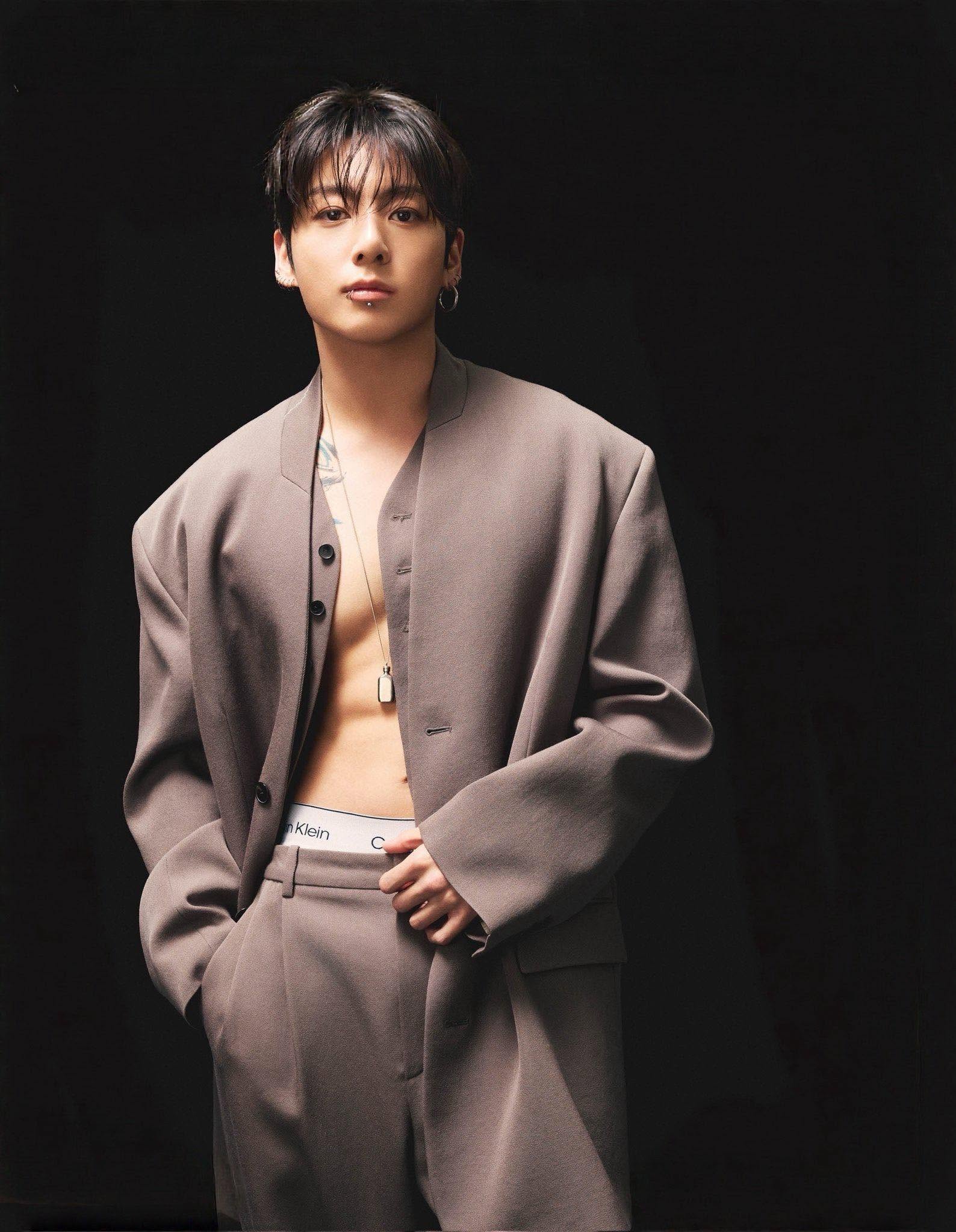 ... và ảnh photoshoot
