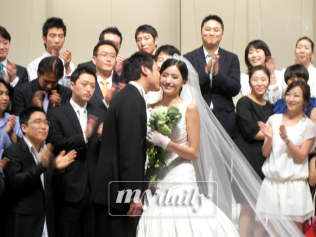 Han Chae Young là 1 trong những nữ thần sắc đẹp có cuộc hôn nhân viên mãn nhất tại Kbiz. Ảnh: X
