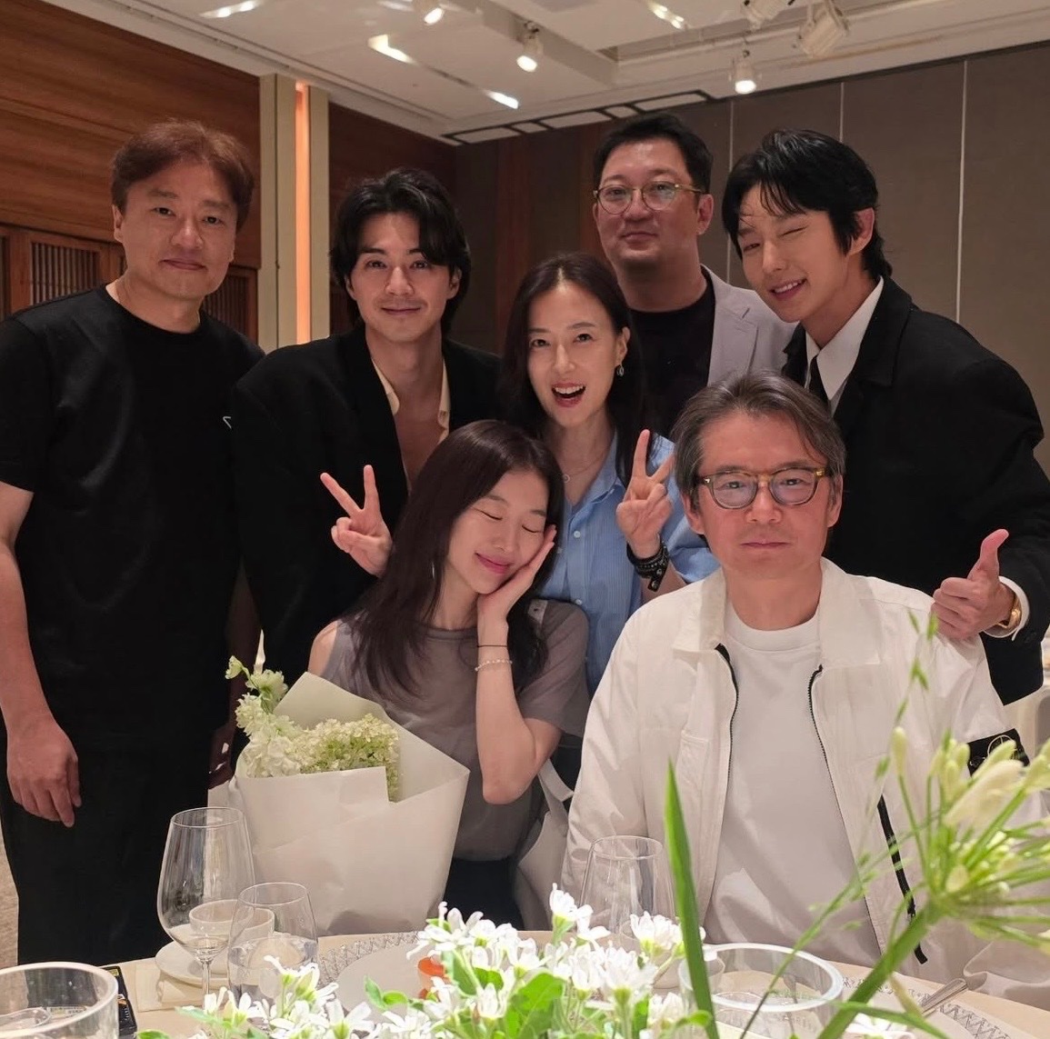 Đám cưới tình tin đồn Song Joong Ki và hôn phu bí ẩn: Loạt sao hạng A tham dự, tuyệt đối phải tuân thủ quy định này!