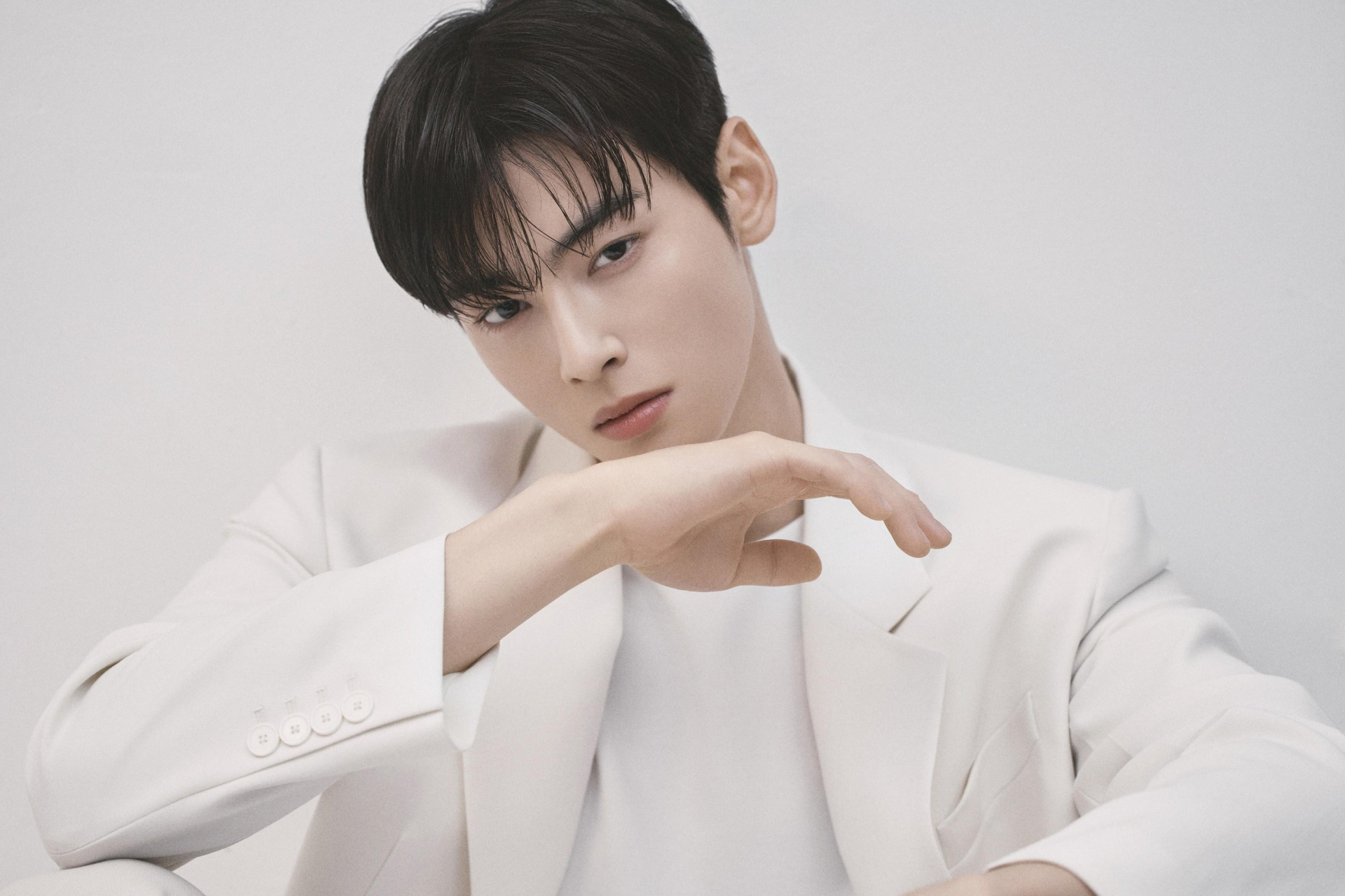 Cha Eun Woo sụp đổ hình tượng vì cáo buộc trốn thuế. Ảnh: X