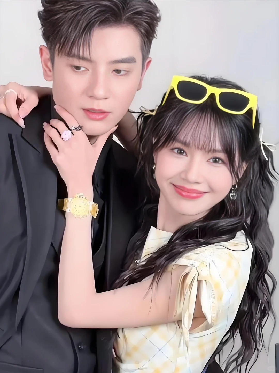 Hà Thông Duệ ẩn toàn bộ video couple với bạn gái Lưu Niệm trên trang cá nhân sau khi bê bối tình tay 3 của họ vỡ lở. Công chúng nghi vấn cặp diễn viên hàng đầu dòng phim ngắn đã đường ai nấy đi. Ảnh: Sina. 