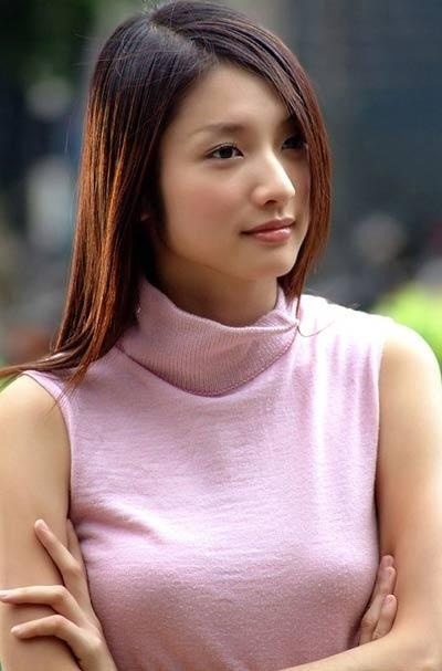 Hứa Vỹ Luân gửi gắm tâm nguyện đặc biệt, muốn được ra đi thật xinh đẹp với chuyên gia trang điểm Miêu Miêu. Ảnh: Sina.