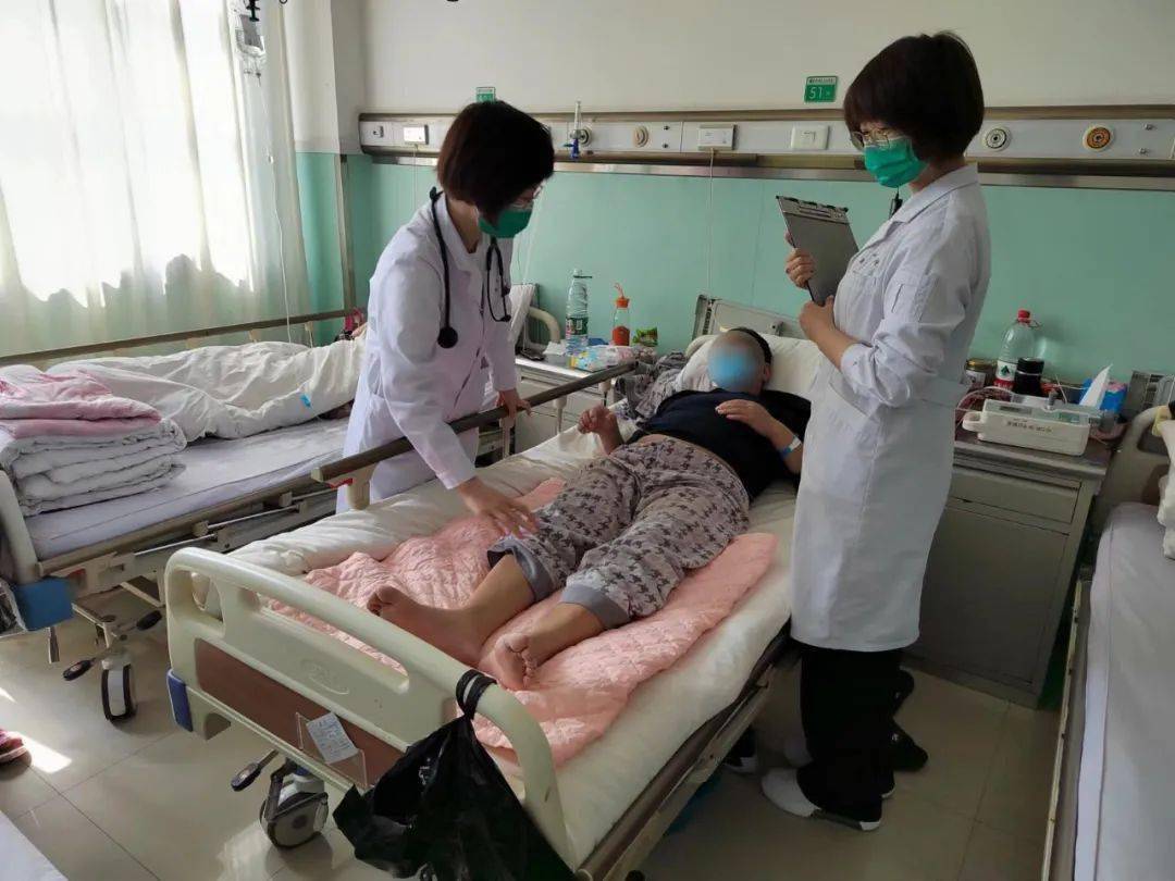 Người đàn ông suy đa tạng, suýt chết sau khi ăn 1 bát cơm rang tại nhà (Ảnh minh họa)