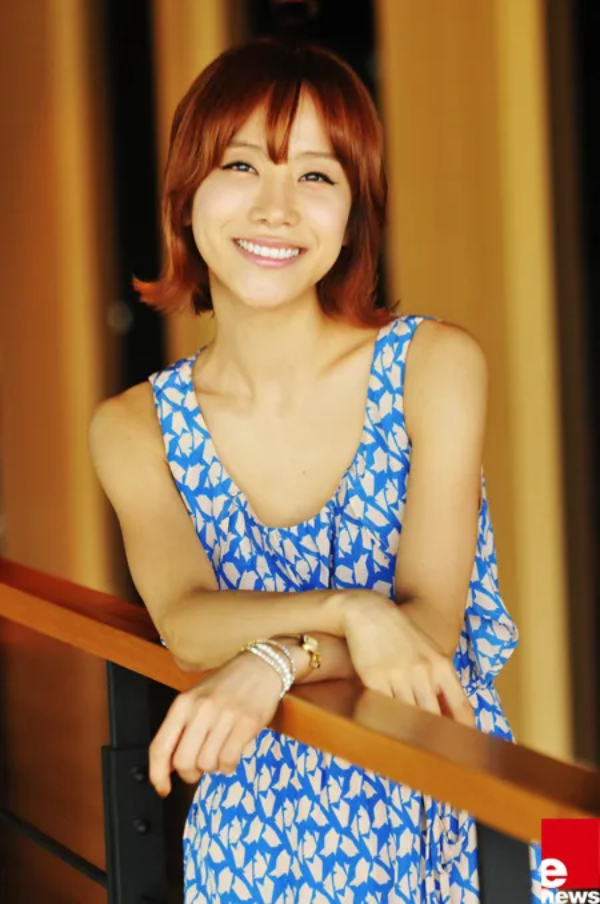 Seo In Young và Cho Min Ah đều có thâm niên lâu năm hoạt động trong làng giải trí xứ củ sâm. Ảnh: Nate