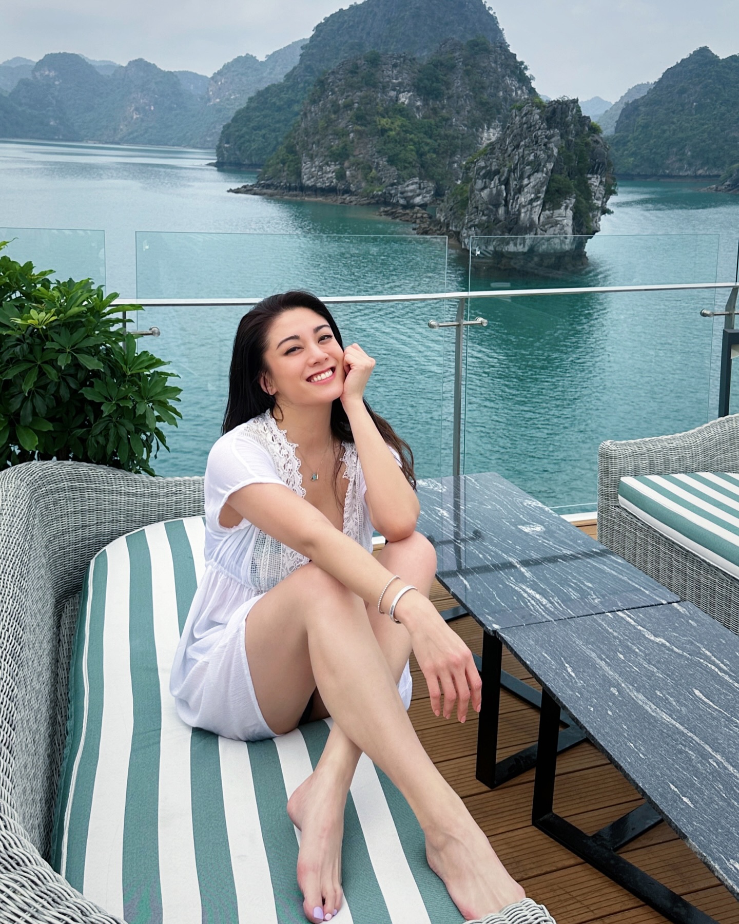 Liêu Bích Nhi bị 2 đại gia Lâm Trung Hào và Lư Khải Hiền bỏ rơi. Ảnh: On. 