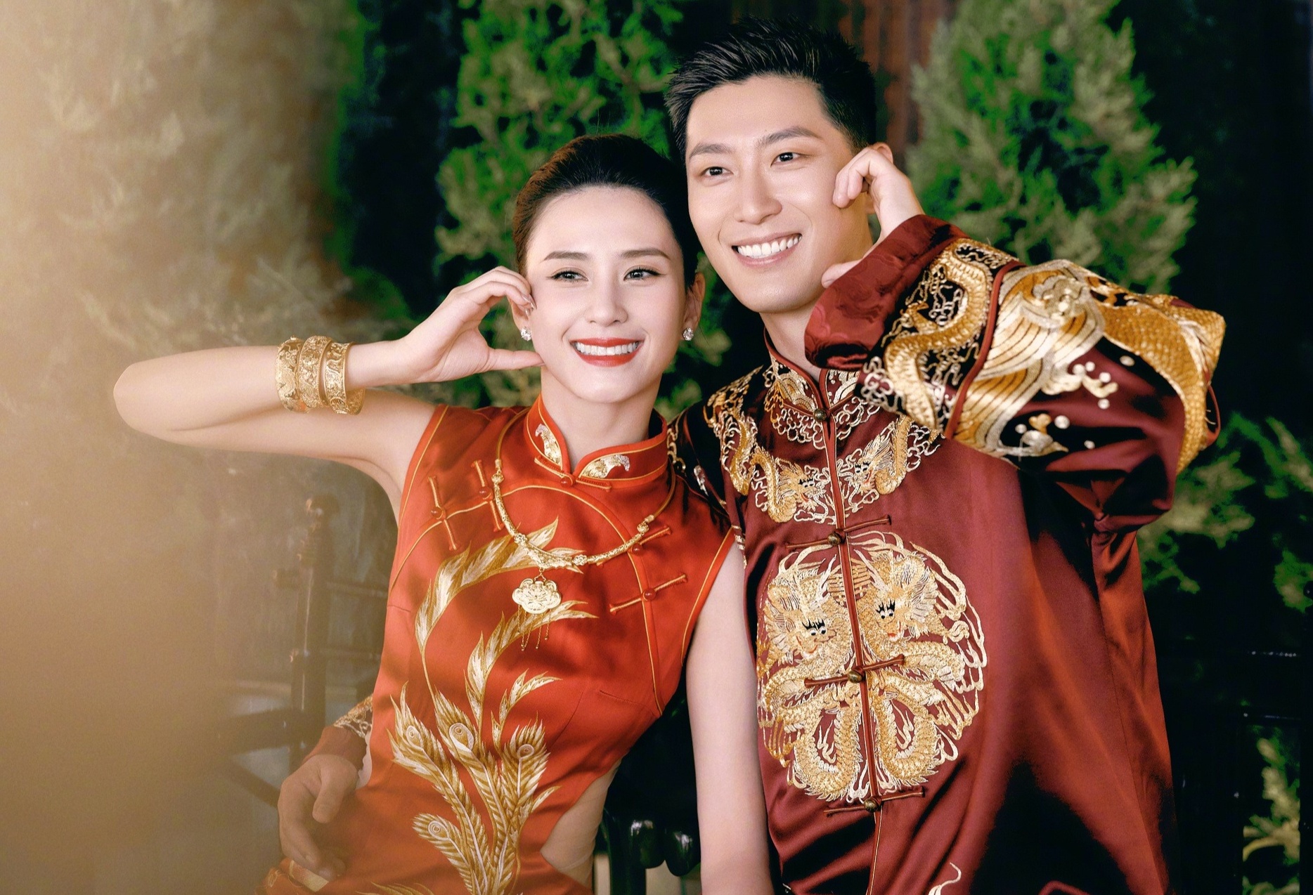 Đậu Kiêu - Hà Siêu Liên phủ nhận rạn nứt hôn nhân, nhưng dân tình chẳng ai tin. Ảnh: Sina.