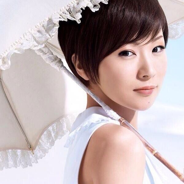 Shiina Ringo là ca sĩ quốc dân, gắn liền với nhiều bản hit đình đám tại thị trường Nhật Bản. Ảnh: Yahoo News