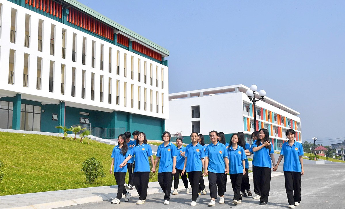 Những năm gần đây, giáo dục Tuyên Quang ghi nhận nhiều dấu ấn đáng chú ý, trong đó THPT chuyên Tuyên Quang tiếp tục đóng vai trò nòng cốt