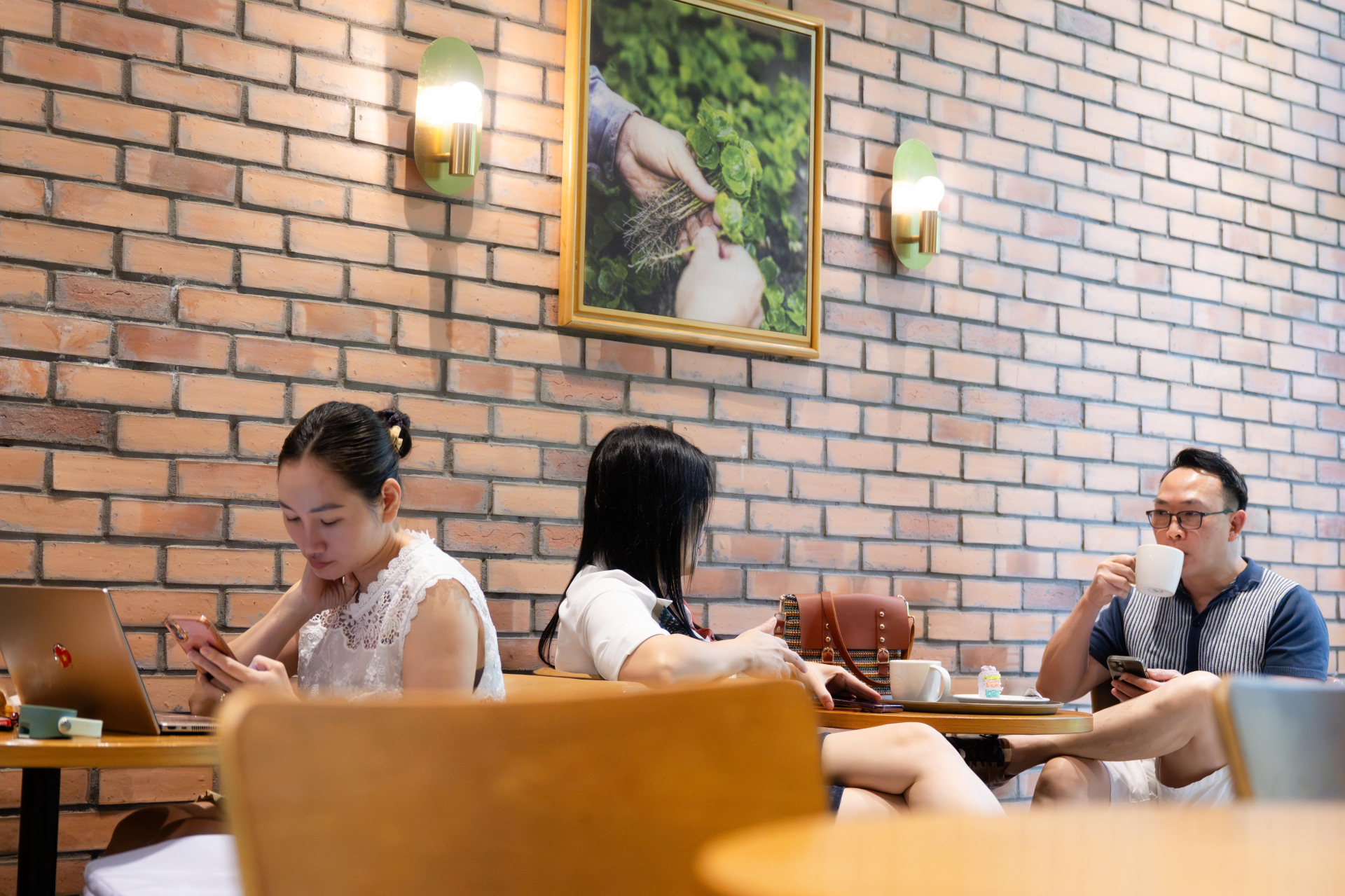 Theo ghi nhận thực tế sáng 3/7, lượng khách đến quán vẫn khá đông