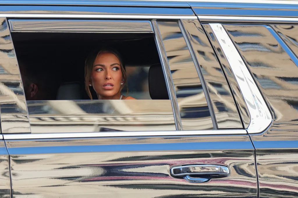 Người mẫu Paulina Gretzky. Ảnh: REUTERS