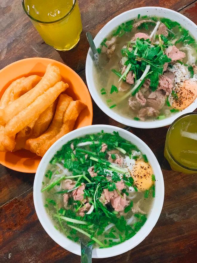 Hà Nội có quán phở năm nào cũng đều đặn đóng cửa 2 tháng để đi chơi: Khách quen nói