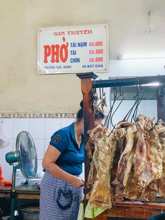 Hà Nội có quán phở năm nào cũng đều đặn đóng cửa 2 tháng để đi chơi: Khách quen nói