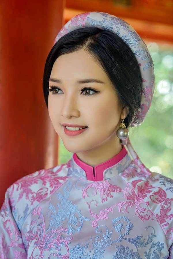 Ngọc Trân.