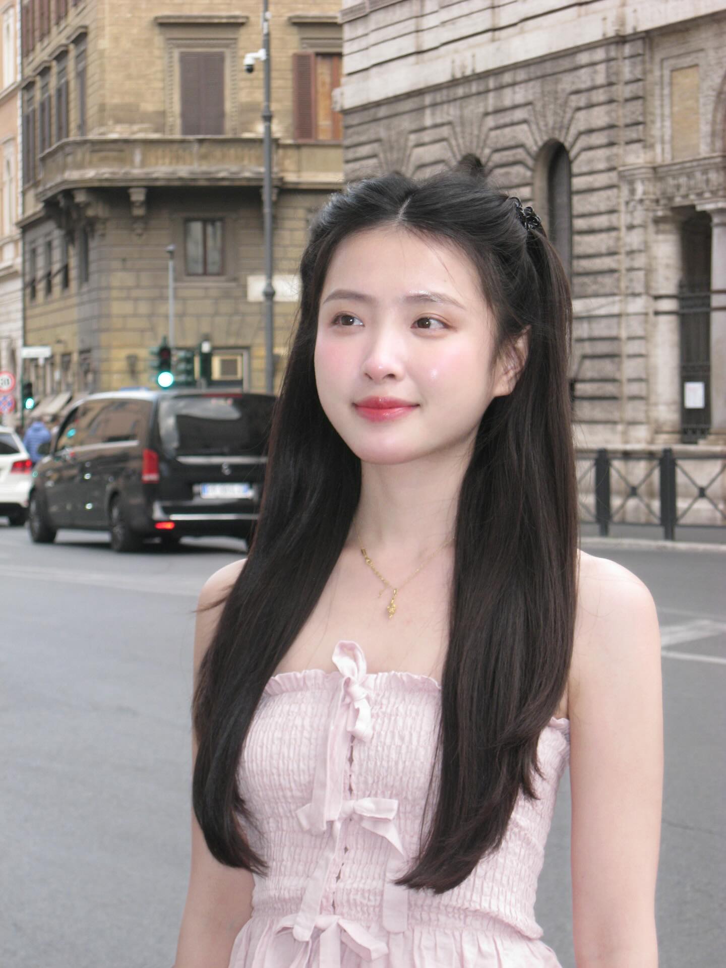 Bạch Lưu Dương ở Pháp.