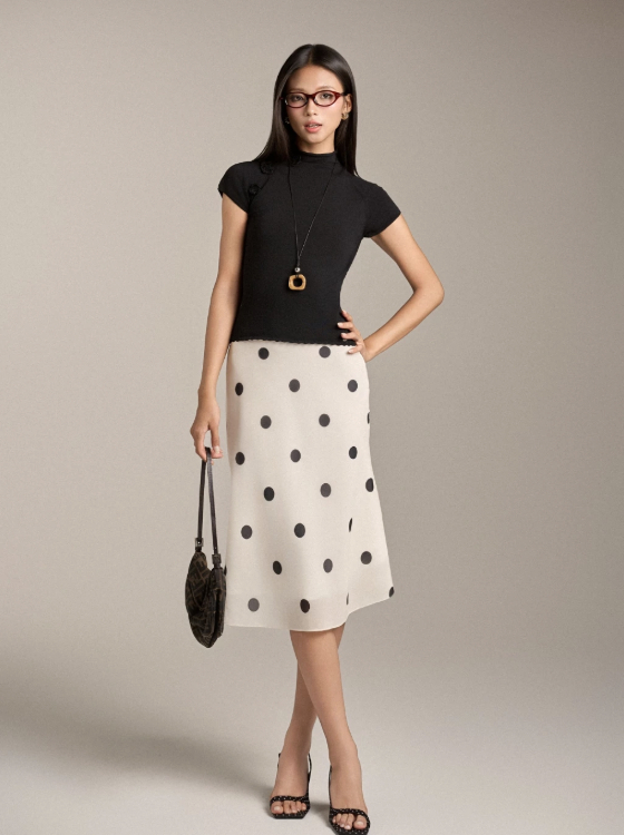 Local brand Việt sale 7/7: Váy áo xinh điên đảo thần hồn, rẻ hơn mua ngày thường đến cả 100-200k
