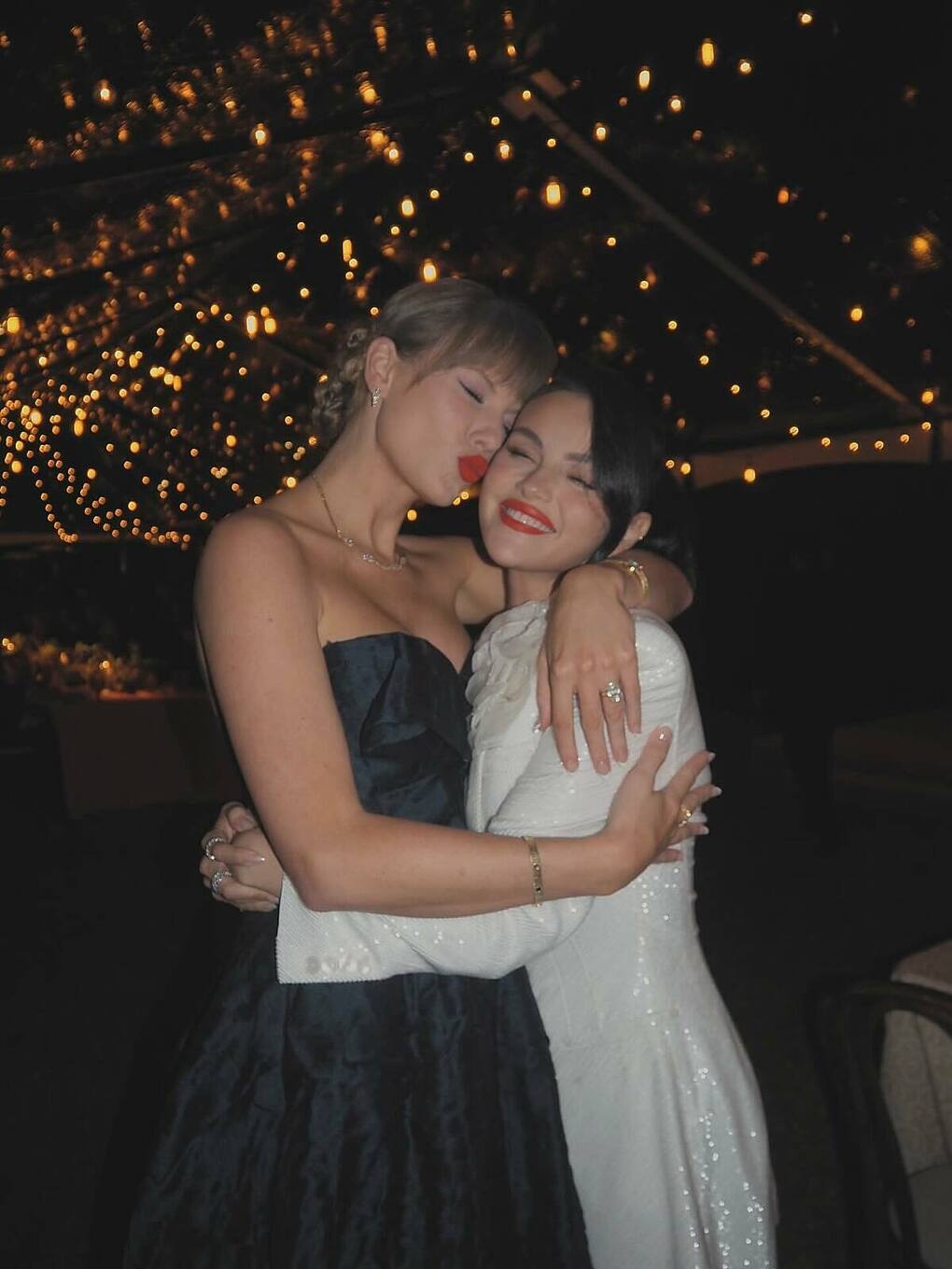 Taylor Swift và Selena Gomez duy trì tình bạn thân thiết suốt 18 năm qua. Ảnh: Getty Images. 