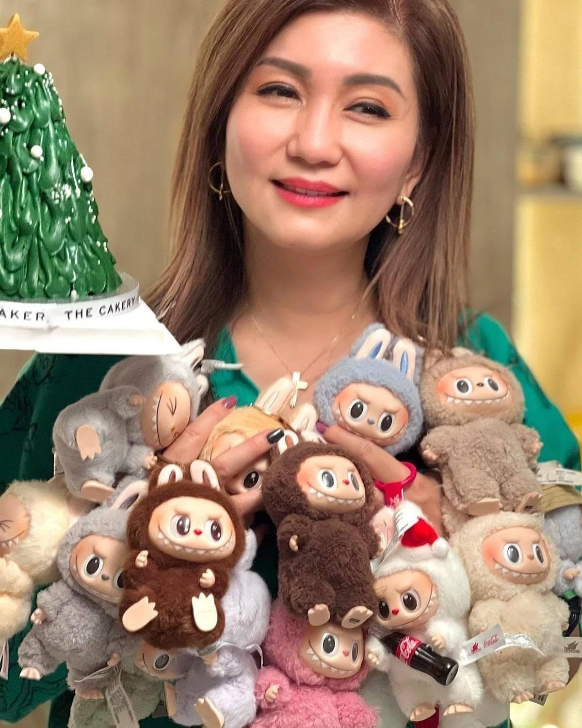Ngôi sao trộm cắp trên đã hoàn trả bó hoa Labubu cho Lạc Di Linh sau khi bà trùm quyết định không báo cảnh sát và không làm lớn chuyện. Ảnh: Sina. 