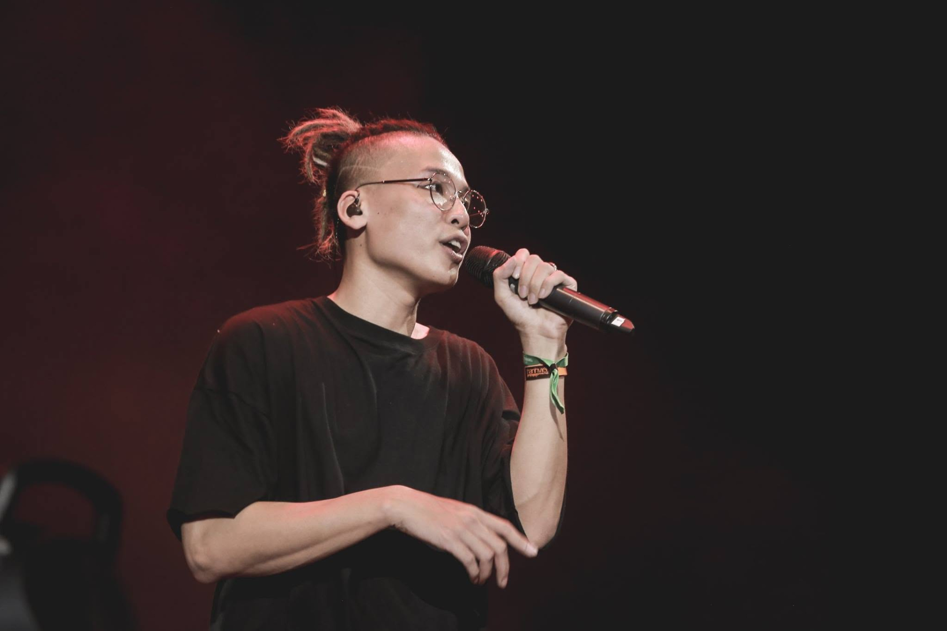 Kiểu tóc và phong cách đậm underground của Thơm trước đây