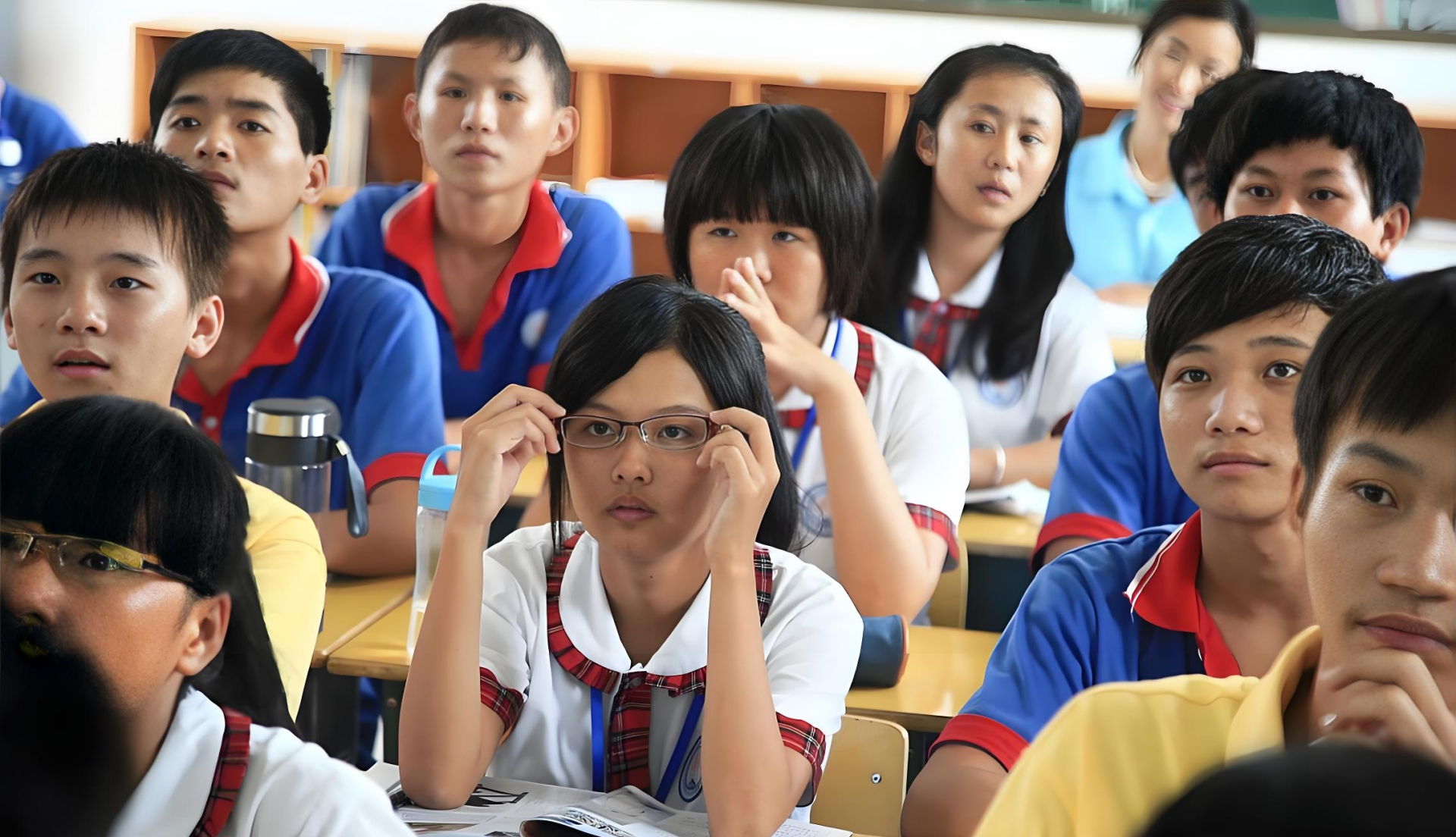 Giáo viên chủ nhiệm 20 năm nói thẳng: Điểm số chỉ là bề nổi, đây mới là 3 kiểu học sinh sau này ra đời dễ thành công nhất