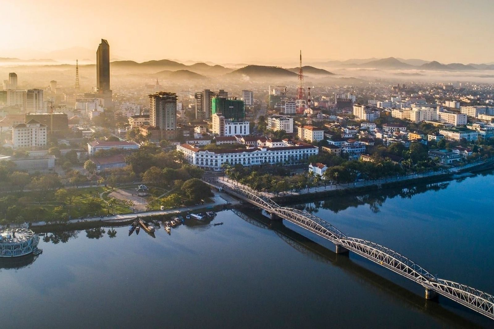 Việt Nam có 1 thành phố sở hữu 8 di sản UNESCO, có cây cầu kết cấu 
