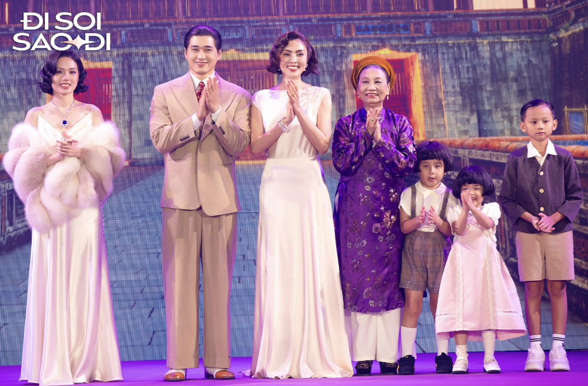 Tăng Thanh Hà - Ma Ran Đô cùng các diễn viên trong dự án Hoàng Hậu Cuối Cùng